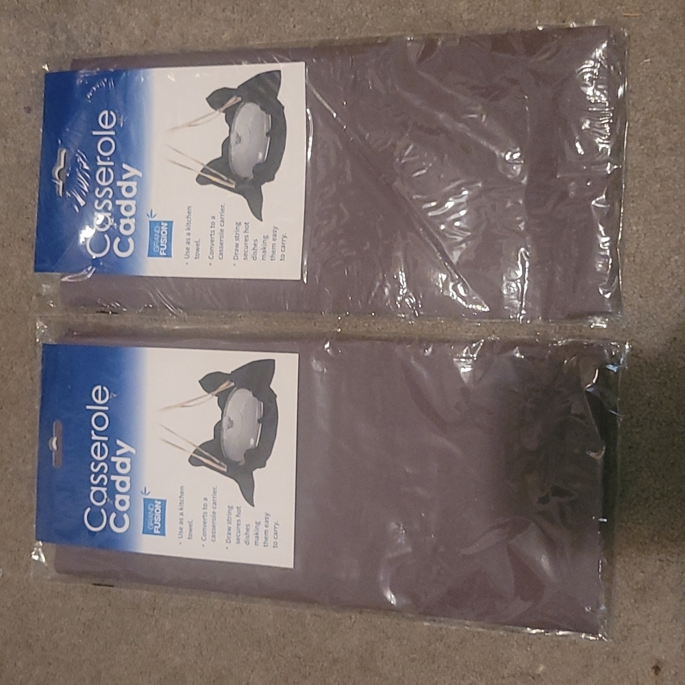 2 pairs of new casserole caddy